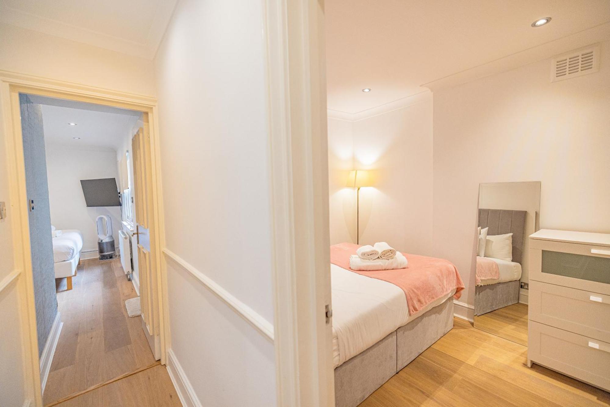 Gorgeous 3 B Edroom Home In Little Venice London Exterior photo