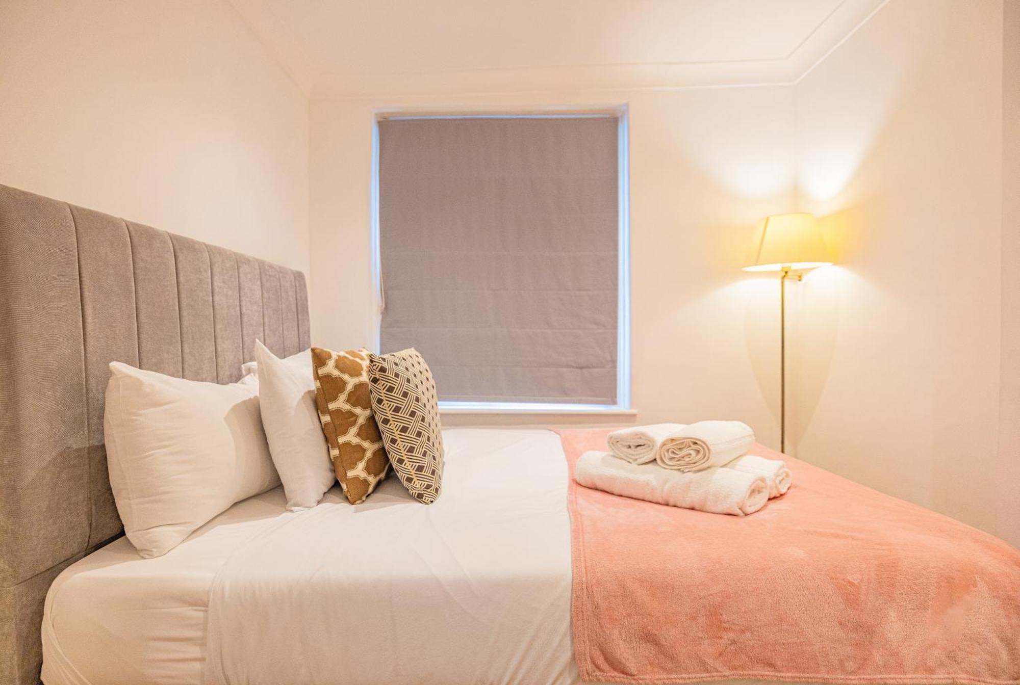 Gorgeous 3 B Edroom Home In Little Venice London Exterior photo